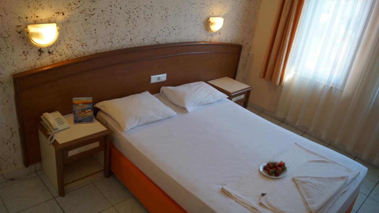 Elegant Baronessa Apart Hotel Аланя Екстериор снимка